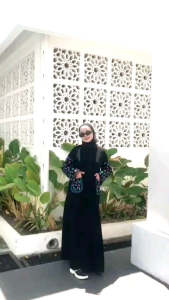 Abayah Gamis Hitam Zipper Permen Dress Maxi Fashion Muslim Terbaru 2022