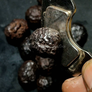 Batu Akik Badar Besi Magnet: Panduan Lengkap