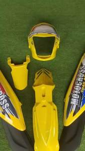 ชุดสีวิบากโซนิคตัวเก่าปี 2003 สีเหลืองมี5ชิ้นส่งไวsdsd5