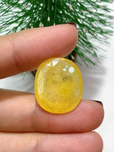 ธนาภรณ์✨พลอยบุษราคัม 16.10 กะรัต สีเหลือง เจียระไนเหลี่ยม หน้ากว้าง พลอยแท้100%(GSH1171)