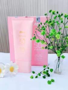 Kem Chống Nắng UVSafe SPF50+ PA+++ (50g) bảo vệ da khỏi tia UV làm giảm quá trình lão hóa cho da