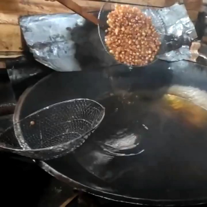 KERUPUK KULIT SAPI DOROKDOK OLEH OLEH HALAL ASIN GURIH
