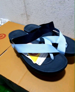 ดีที่สุด สินค้าพร้อมส่ง รองเท้าแตะ FitFlop ไซด์ 36-45 สวยทุกสี คุ้ม เบานิ่ม ใส่ทน ใส่สวยดูดี ราคาถูกสุด