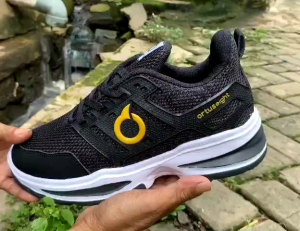 PROMO..!! sepatu running pria dan wanita sepatu olahraga sneakers terbaru terlaris sepatu sekolah sepatu joging sepatu santai dll
