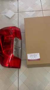 ĐÈN HẬU NISSAN NAVARA