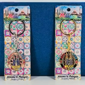 Malaysia Keychain with KLCC Towers and Welcome to Malaysia Design