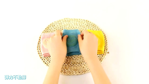 1057 Pelindung Lutut Bayi Anti Slip Karakter Hewan / Knee Protector / Baby Kneepad Motif Animal Smile