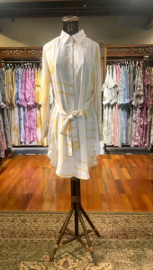 Nahra Tunik by Dian Pelangi LIMITED EDITION Blouse Baju Atasan Kemeja Blus Kerja Kantor Casual Formal Pesta Pernikahan Kondangan Wanita Cantik Anggun Modis Modern Simple Elegan Mewah Model Korea Terbaru Motif Batik Hand Made Terlaris Kekinian