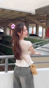 🌷 เสื้อฉลุผูกโบว์หน้า แต่งลูกไม้ สม็อคหลัง *ไม่มีกระดุม*