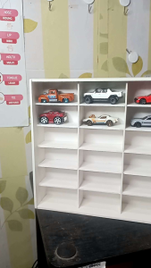 Rak hot wheels PVC board isi 24 slot