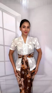 DISC 25% FLASH SALE!!! KEBAYA JADI JEPUN GLITER EMBOS SHADOW LENGAN PENDEK