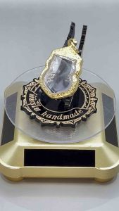 กรอบพระ หรือว่างานทองเลเซอร์24k หรือว่าใส่พระทรงเสมาขนาด2.5x3.5 +-ได้ไม่เกิน2มิล ไม่ลอกไม่ดํา