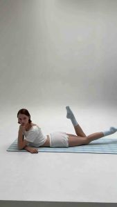 And Jolene Non-Slip Grip Socks | ถุงเท้ากันลื่น ถุงเท้าพิลาทิส ถุงเท้าโยคะ  ถุงเท้าBarre | One Size EU 35-39 | สีฟ้า Cotton blue