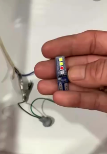 12Volt / 24Volt Lampu LED Sen Senja Seri Rem T10 8Led RGB 2 Mode Nyala Running & Kedip Lampu Sen Senja Seri Rem Motor Mobil Bis Truk