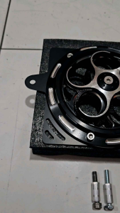 Spinner tutup kipas model flower plus breket radiator pnp honda vario 160 pcx 160 adv 160