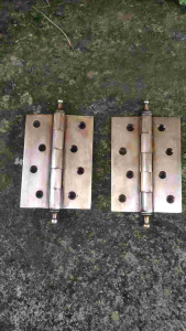 Engsel Pintu Rumah Kuningan Motif Polos Antik 4 inc 2 Pcs