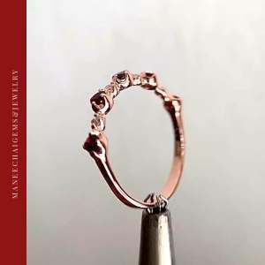 [พร้อมส่ง] แหวนเงินแท้ 92.5% แหวนฝังพลอยโกเมนคั่นเพชรcz ชุบพิงค์โกล์ด