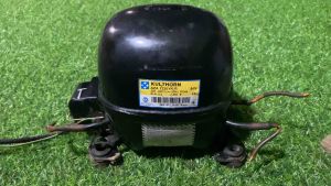 คอมเพรสเซอร์ตู้เย็นรุ่นAZA 1330YK-R น้ำยา R134a อะไหล่ตู้เย็น มือสอง คอมพิวเตอร์แท้