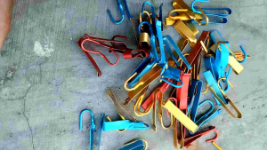 gantungan buah cantolan pisang dan sayur untuk semua jenis sangkar burung