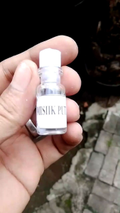 Parfum Misik Putih Kental: Pilihan Parfum Aromatik Khas Indonesia