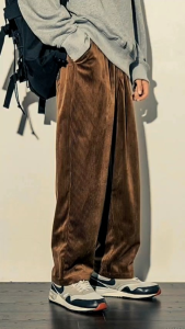 Celana Panjang Gombrong: Desain Kasual dan Nyaman