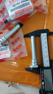 PIN PEN KALIPER CALIPER SUZUKI ERTIGA SET 2PC ATAS BAWAH