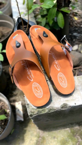 Sandal Kulit Puyuh Kasual Trendy untuk Pria & Wanita