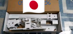 Giá treo máy chiếu co giãn 30cm ra 60cm