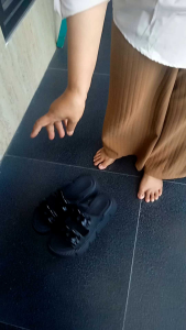 sandal selop wedges wanita motif rantai bahan karet eva lentur dan empuk