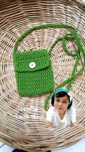 กระเป๋าสะพายข้าง (สั่งสีที่ชอบ ทักในแชทค่ะ)