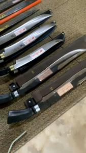 PARANG / GOLOK PETAK MEMOTONG KAYU DI LENGKAP SARANG ORINGINAL MALAYSIA