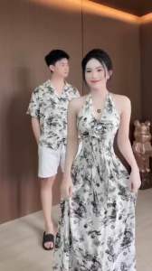 Sét đồ đôi họa tiết hoa lá váy nữ cổ yếm thắt nơ phối sơmi nam tay ngắn