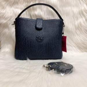 Túi da voi thật màu navy kích thước ngang 24cm- cao 20cm- rộng 12.5cm