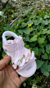 Khainuna Sandal Anak Model Gesper Panjang Size 22-25