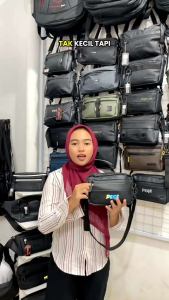 Tas Selempang Pria Sling Bag 3in1 PEGE Dash Bisa Handbag Pouch Bahan Waterproof AntiAir dan Multifungsi - PG 9038