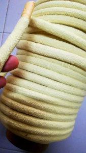 Kevlar Tape 80 % + glass 20% Fire show เคฟล่าร์เทป เชือกเคฟล่า คบเพลิงไฟ หน่วงไฟ ทนความร้อนสูง ใช้ทำป็นอุปกรณ์ แสดงโชว์ไฟ ระบำไฟ เชือกไฟ เส้นผ่าศูนย์กลาง 10 มม x ยาว 40 นิ้ว ( 10 mm. x 100 cm )