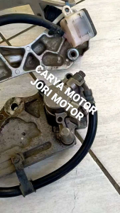 FOOTSTEP BUSTEP PIJAKAN KAKI BELAKANG FULL SET PENGEREMAN HONDA NEW SUPRA X 125 FI ASLI ORIGINAL C0P0TAN BAWAAN DARI MOTOR TERLARIS