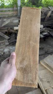 ไม้สักแท้100% ไสเรียบ2ด้าน ขนาดกว้าง 4 นิ้ว หนา 1 นิ้ว ยาว 40 cm