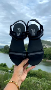 รองเท้ารัดส้น สไตล์เกาหลี สุดฮิต