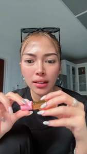 CC Glam And Beauty Magic Potion Roll On 24k Gold Lip Serum