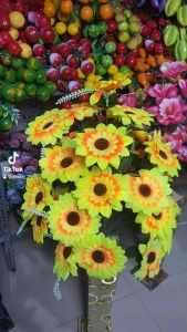 Bunga Sudut Aron Isi 24 Kuntum: Hiasan & Dekorasi Interior