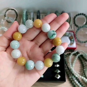 อยกแท้พม่า 100% ข้อมือ หยกสีขาว สีเขียว เหลือง พื้นฐาน 15 เม็ด 13mm