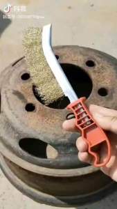 SBS-SIKAT BAJA SISIR KAWAT BENGKOK KUNINGAN WIRE BRUSH PISAU