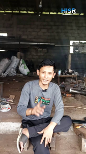 Golok kebun peralatan kebun bahan baja per gagang fulltang di pin sarung kayu asli berkualitas