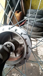 Veleg Pelek Revo Karisma & Fitall Honda