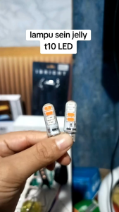 sepasang lampu senja sen jelly LED kedip strobo t10 2warna 12volt