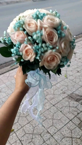 Tay cầm cắm hoa cưới cầm Tay cô dâu(đã trang trí)cho hoa thật và hoa giả (tặng ghim cài áo chú rể) Màu Sắc Voan Đa Dạng - Lazada