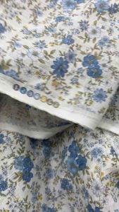 Vải linen in họa tiết hoa xinh xắn . Hàng nhập chuẩn kiện Hàn . Khổ vải 14m