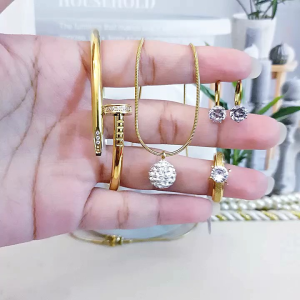 Set Perhiasan Titanium Wanita Dewasa Gold Anti Karat Xds410a