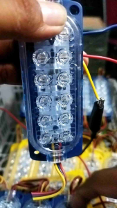 Lampu LED 12 Mata Dua Mode Kedip & Diam